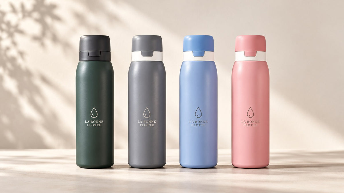Les 4 coloris de la gourde : Vert Forêt, Gris Perle, Bleu Ciel, Rose Poudré